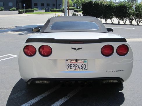 Used 2009 Chevrolet Corvette Convertible w/ Preferred Equipment Group RWD image 4