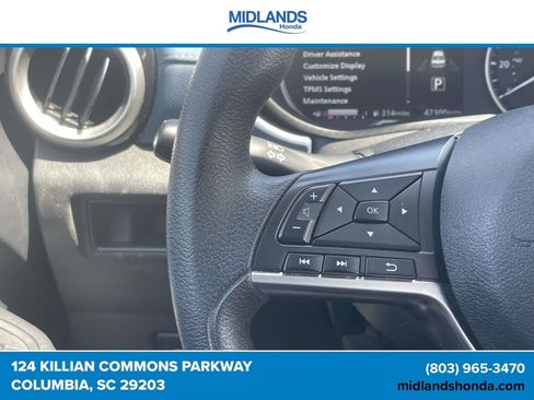 Used 2025 Nissan Versa SV FWD image 19