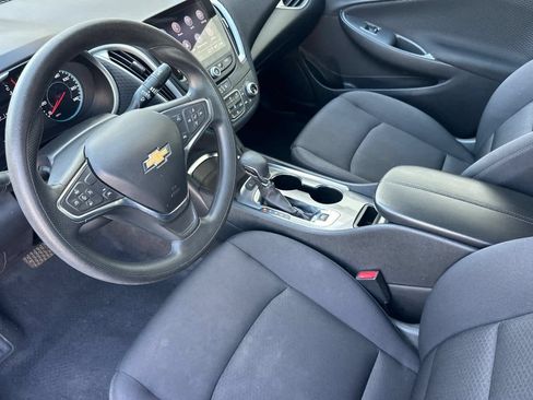 Used 2025 Chevrolet Malibu LT FWD image 12