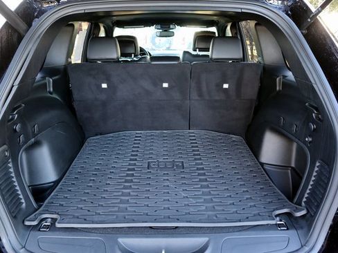 Used 2021 Jeep Grand Cherokee Limited image 24