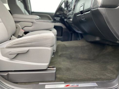 Used 2017 Chevrolet Silverado 1500 LT w/ All Star Edition image 9