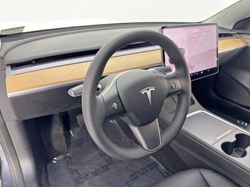 Used 2022 Tesla Model 3 image 14