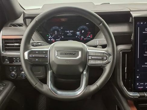 Used 2025 GMC Yukon XL Denali image 27