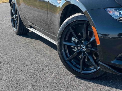 Used 2021 MAZDA MX-5 Miata RF Club image 3