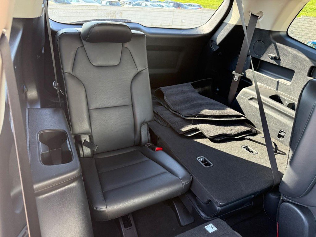 Used 2025 Kia Telluride S AWD/4WD image 13