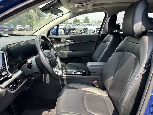 Used 2025 Kia Sportage EX w/ Premium Package AWD/4WD image 13