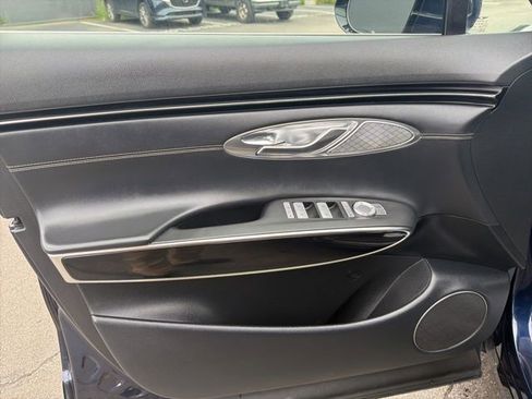 Used 2025 Genesis GV70 2.5T AWD/4WD image 23