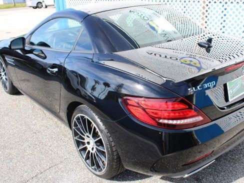 Used 2019 Mercedes-Benz SLC 300 image 10