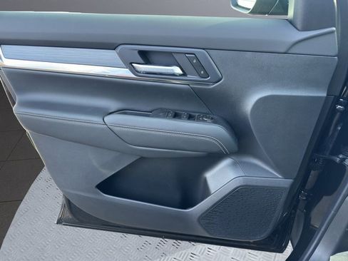 New 2026 GMC Terrain Elevation w/ LPO, Floor Liner Package image 14