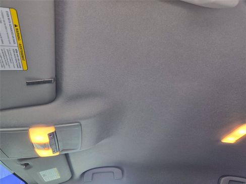 Used 2024 Nissan Sentra S FWD image 23