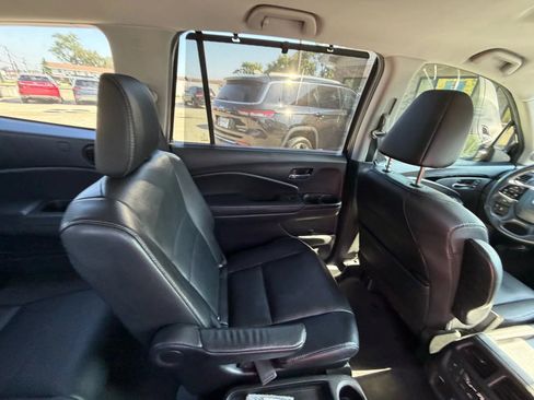 Used 2019 Honda Pilot Touring image 28