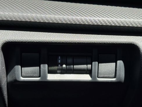 New 2026 Subaru Crosstrek 2.0i Premium AWD/4WD image 17