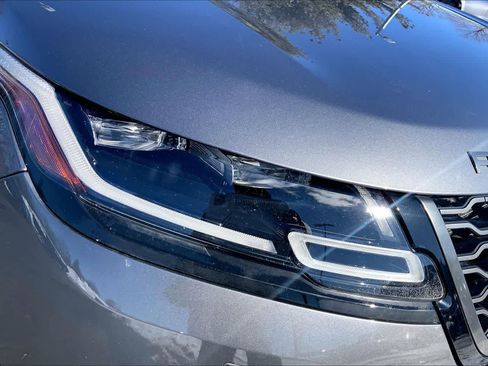 Used 2018 Land Rover Range Rover Velar R-Dynamic SE image 28