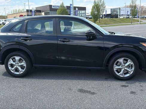 Used 2024 Honda HR-V LX image 3