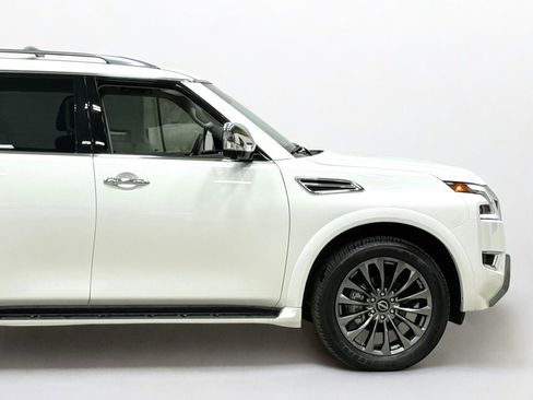 Used 2024 Nissan Armada Platinum w/ Captain's Chairs Package image 8