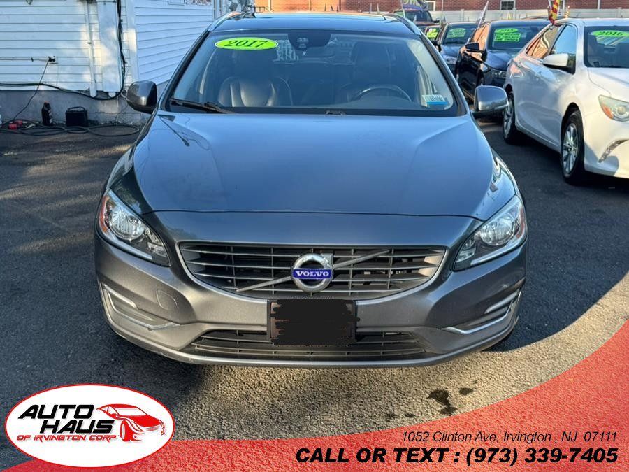 Used 2017 Volvo V60 T5 Premier w/ Convenience Package AWD/4WD image 1