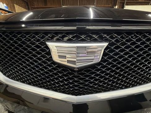 Certified 2024 Cadillac XT6 Sport w/ LPO, Red Accent Package image 33