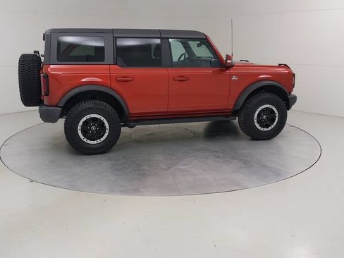 Certified 2023 Ford Bronco Outer Banks w/ Sasquatch Package AWD/4WD image 12