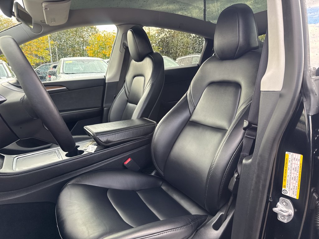 Used 2023 Tesla Model Y Long Range AWD/4WD image 16