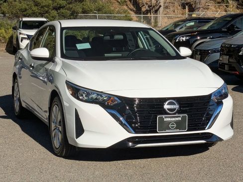 New 2025 Nissan Sentra S image 3