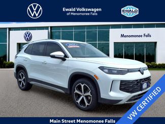 Certified 2025 Volkswagen Tiguan SE w/ Panoramic Sunroof Package AWD/4WD video 1