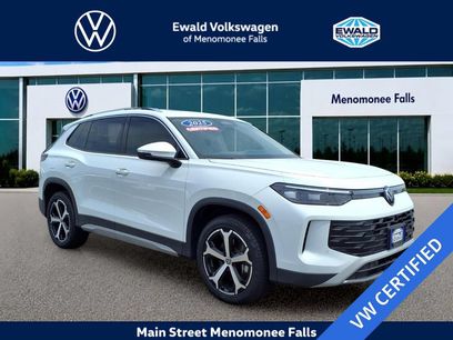 Certified 2025 Volkswagen Tiguan SE w/ Panoramic Sunroof Package