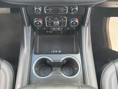 Used 2022 Chevrolet Tahoe LT RWD image 11