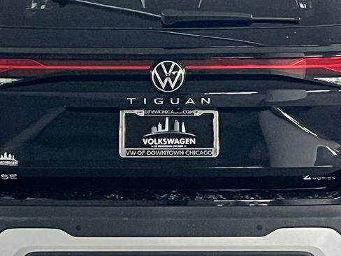 New 2026 Volkswagen Tiguan SE image 35