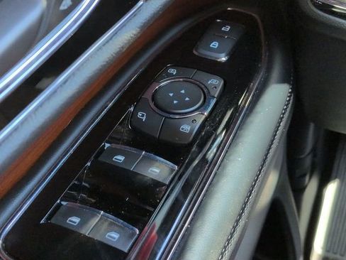 Used 2019 Lincoln Navigator L Reserve w/ Cargo Package AWD/4WD image 24