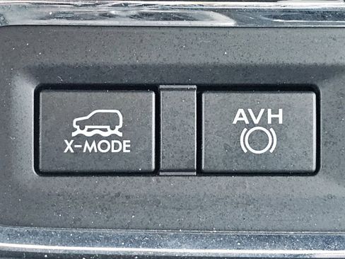 Used 2019 Subaru Ascent Limited image 11