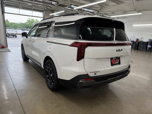 New 2026 Kia Carnival SX Prestige image 5