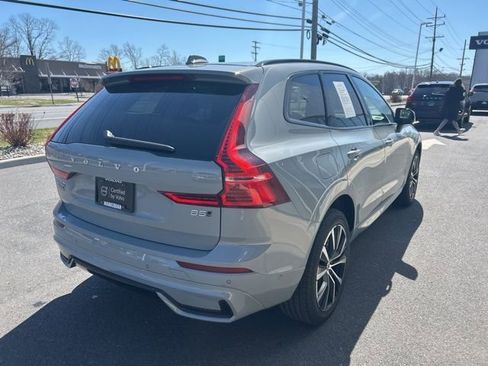 Certified 2025 Volvo XC60 B5 Plus image 5