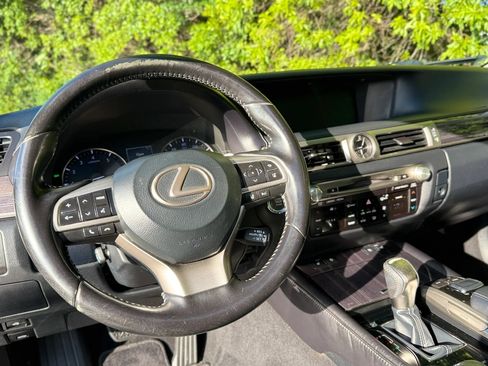 Used 2018 Lexus GS 350 AWD w/ Premium Package image 29