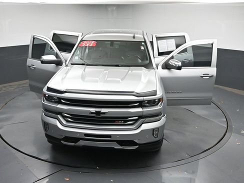 Used 2018 Chevrolet Silverado 1500 LTZ Z71 w/ LTZ Plus Package AWD/4WD image 42