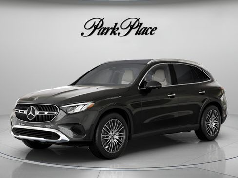 Used 2026 Mercedes-Benz GLC 300 4MATIC image 1