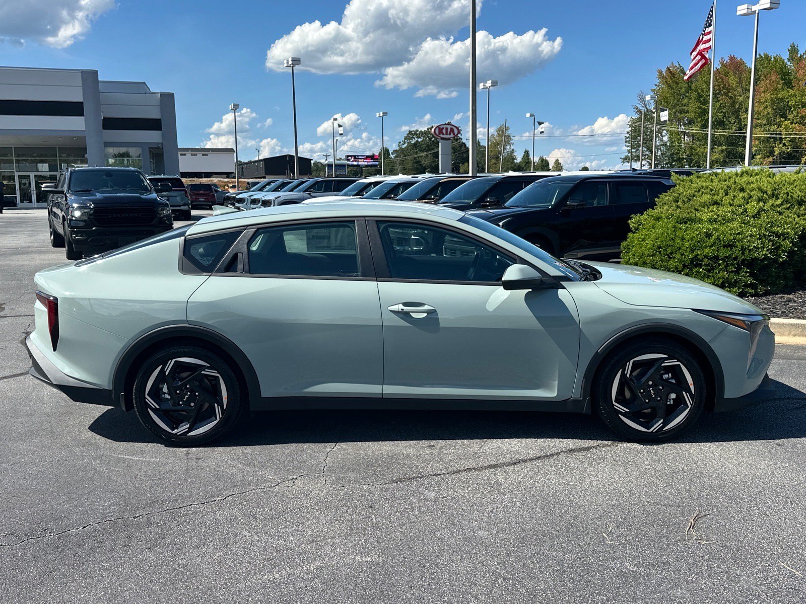 New 2026 Kia K4 EX FWD image 3