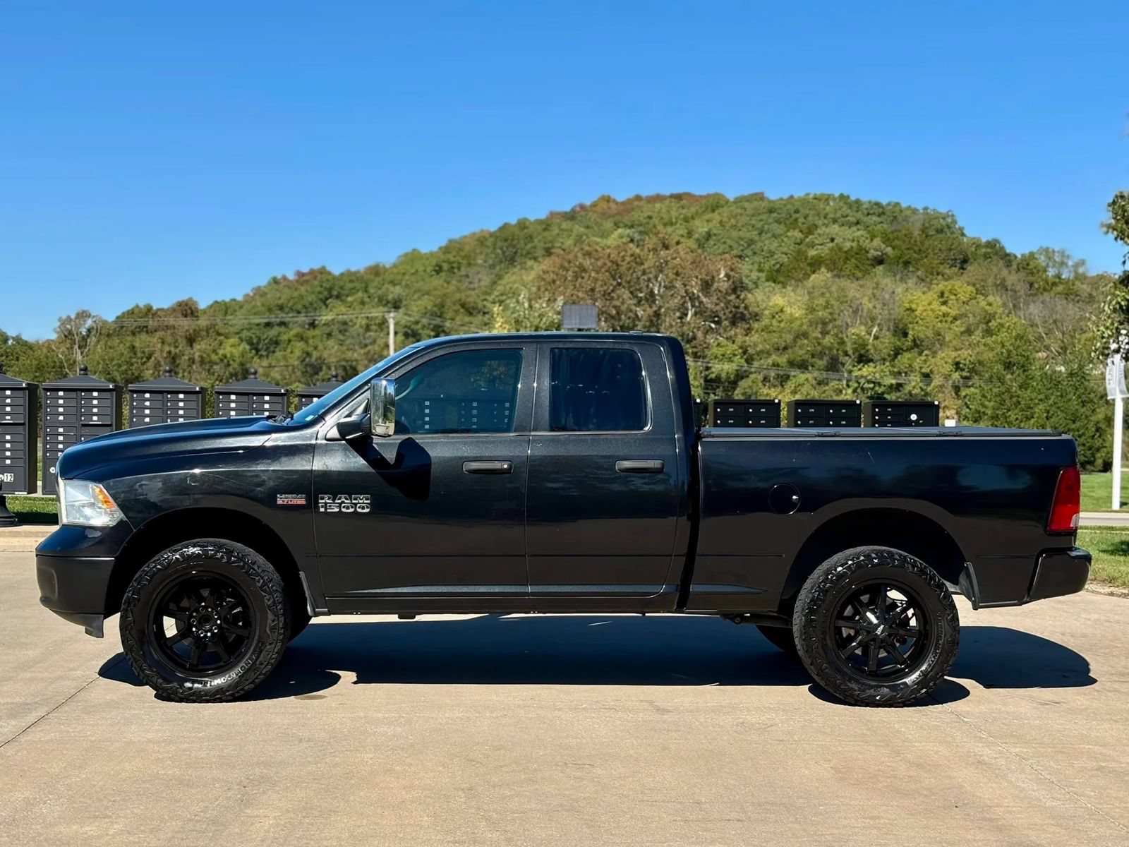 Used 2016 RAM 1500 Tradesman w/ Popular Equipment Group RWD image 11