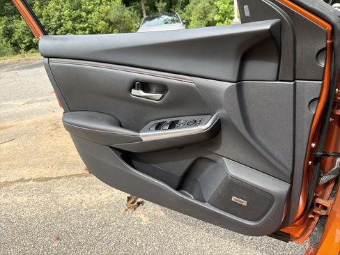 Used 2024 Nissan Sentra SR w/ SR Premium Package FWD image 14