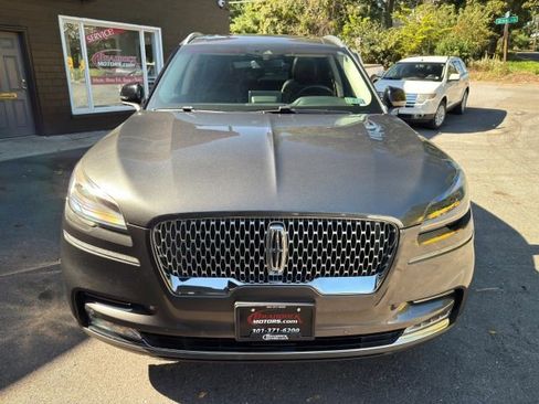 Used 2020 Lincoln Aviator Reserve w/ Equipment Group 201A image 8