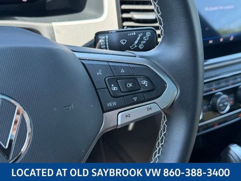 Certified 2023 Volkswagen Atlas Cross Sport SE w/ Panoramic Sunroof Package AWD/4WD image 43