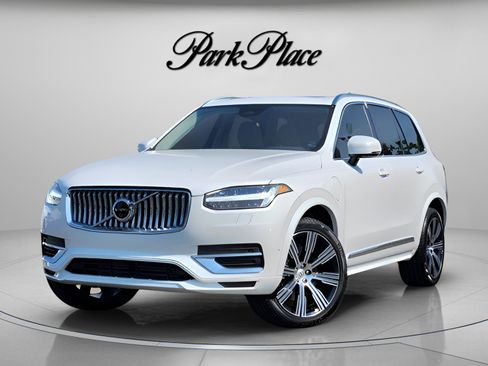 Certified 2025 Volvo XC90 T8 Plus w/ Protection Package Premier image 1