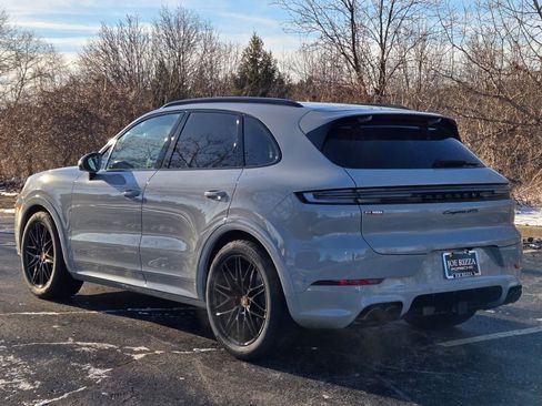 New 2026 Porsche Cayenne GTS AWD/4WD image 3