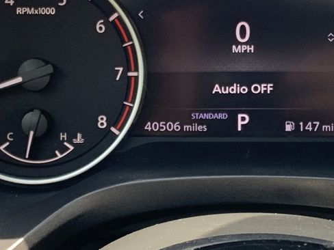 Used 2023 Nissan Rogue SV FWD image 12