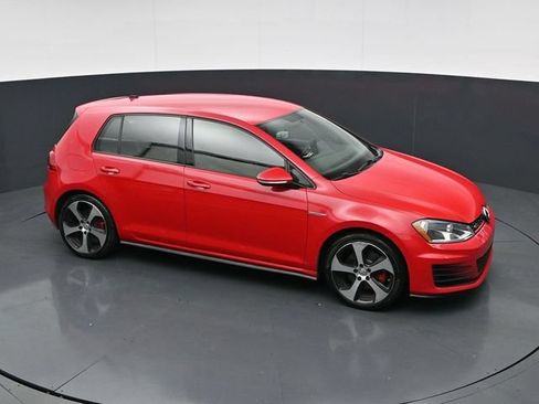 Used 2016 Volkswagen Golf 4-Door FWD image 33