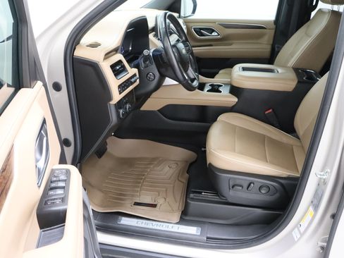 Used 2022 Chevrolet Tahoe Premier RWD image 15