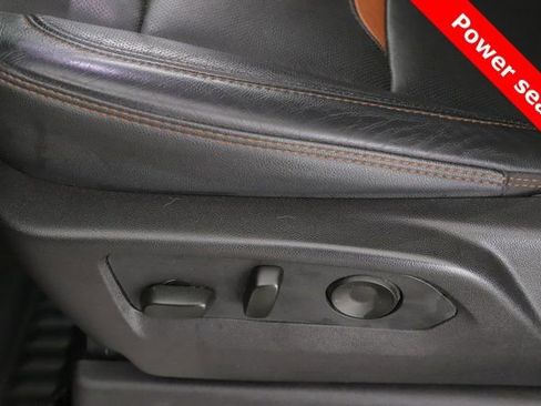 Used 2024 GMC Sierra 1500 AT4 w/ Technology Package image 19