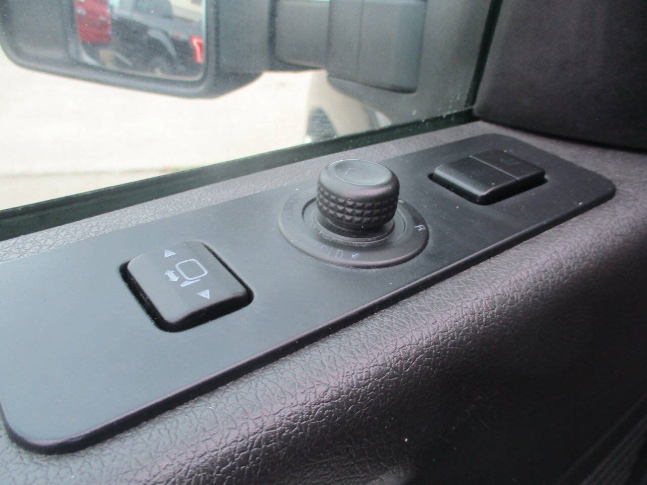 Used 2016 Ford F350 Lariat w/ Lariat Interior Package AWD/4WD image 25