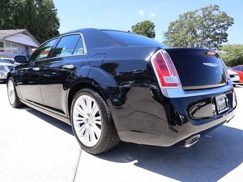 Used 2012 Chrysler 300 C Luxury Series RWD image 4