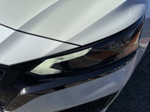 Certified 2023 Nissan Altima 2.5 SR image 10