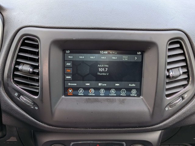 Used 2019 Jeep Compass Latitude w/ Cold Weather Group AWD/4WD image 17